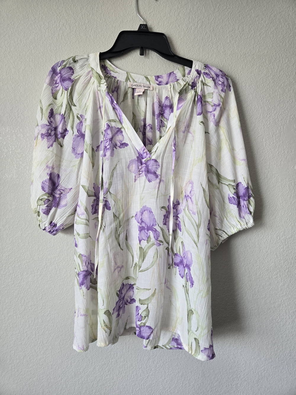 Carolyn Taylor Women's L White Purple Floral V-Neck  3/4 Sleeve Peasant Blouse